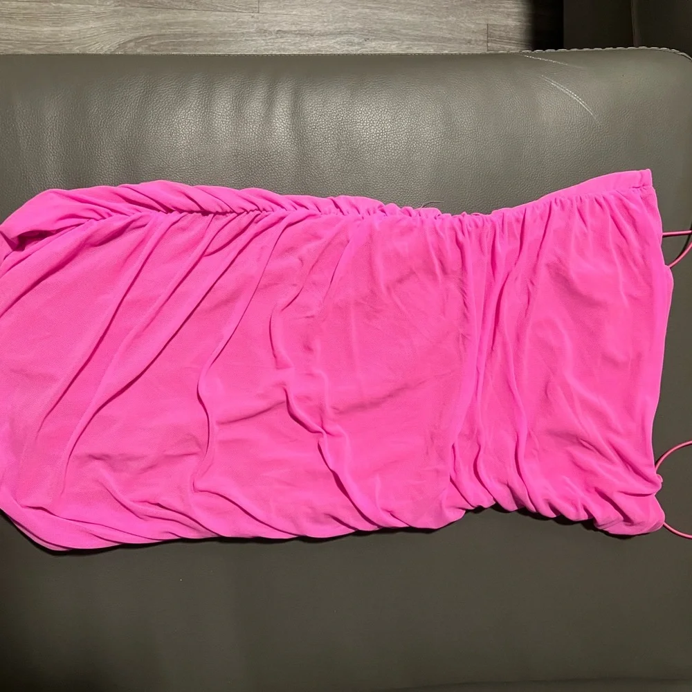 Pink Ruched Mini Skirt - Picture 3 of 3